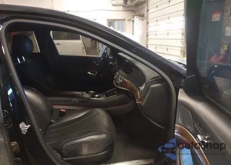 2014 Mercedes-Benz S 550 4Matic z USA, uszkodzony, nr VIN WDDUG8FB3EA060902